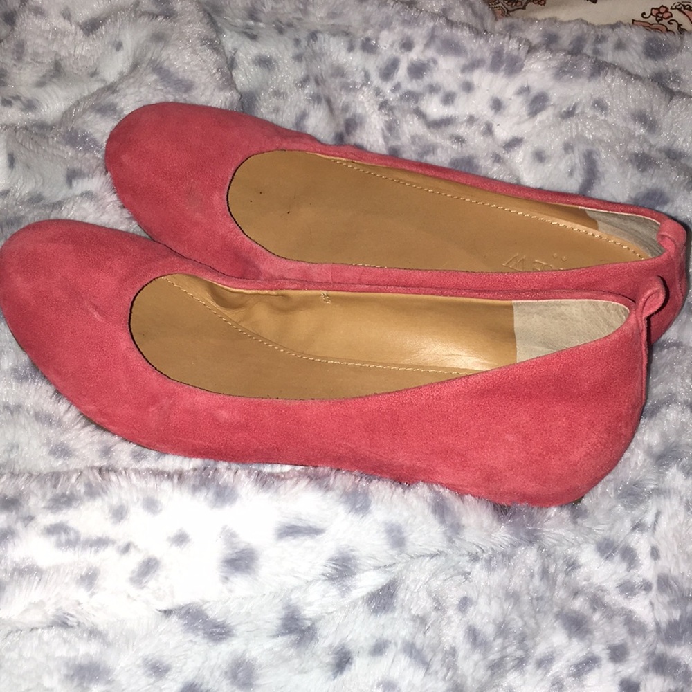Pink flats